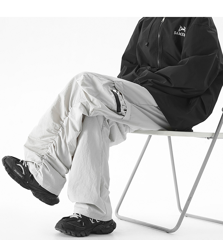 Loose Fit Tech Fabric Cargo Pants