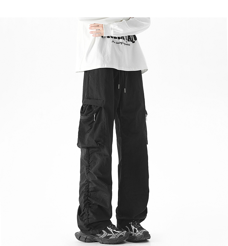 Loose Fit Tech Fabric Cargo Pants