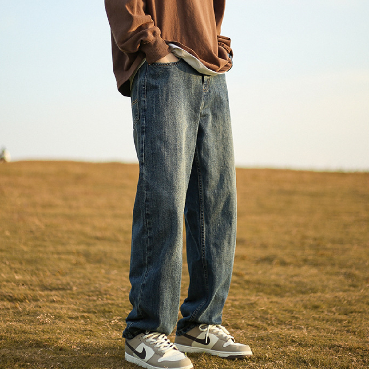 Dusty Frame Loose Denim Pants