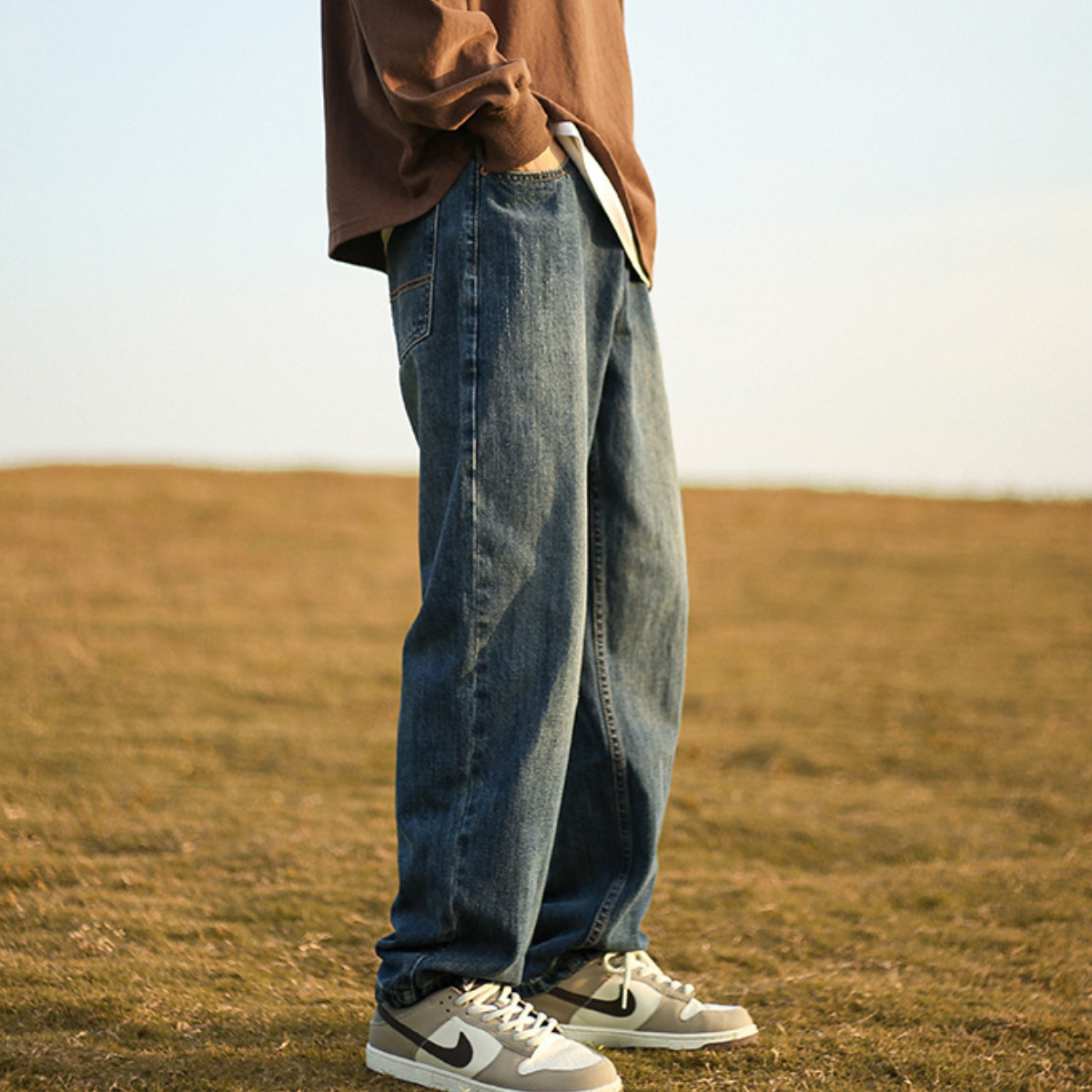 Dusty Frame Loose Denim Pants