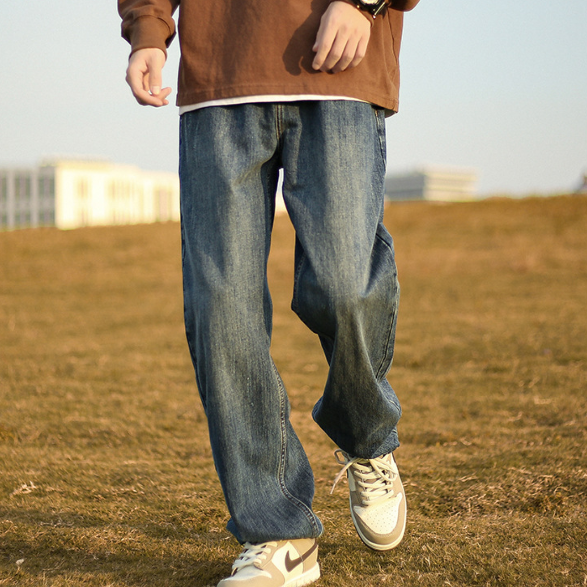 Dusty Frame Loose Denim Pants