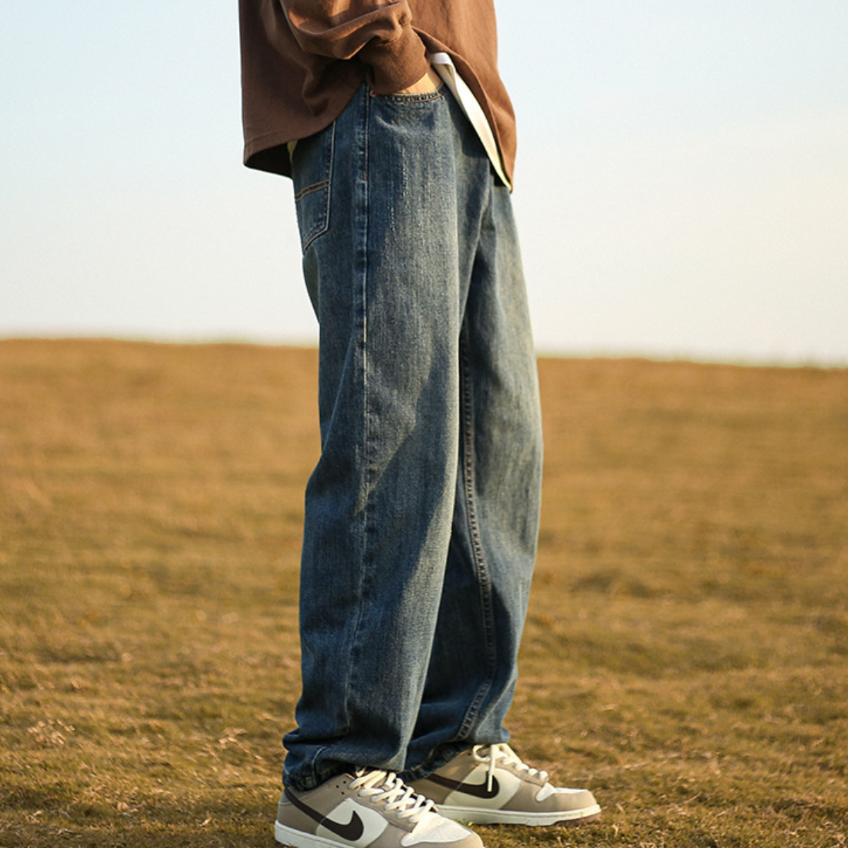 Dusty Frame Loose Denim Pants